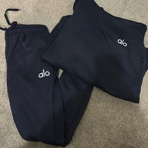 Navy jogger and sweatshirt set